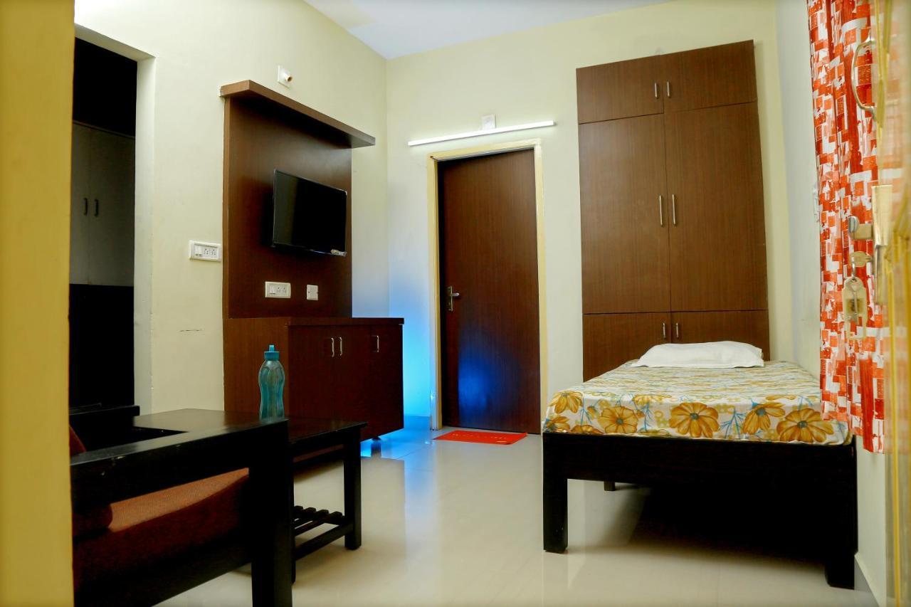 Lakeview Residency, Sricity Tada Extérieur photo